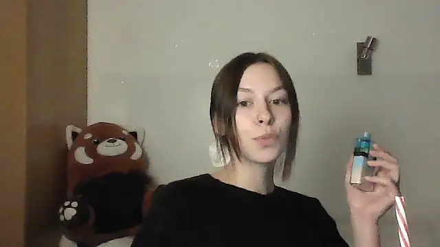Snapshot of JuicyErika chatting on 05-06-26, 08:36 JuicyErika online show from 05-06-26, 08:36