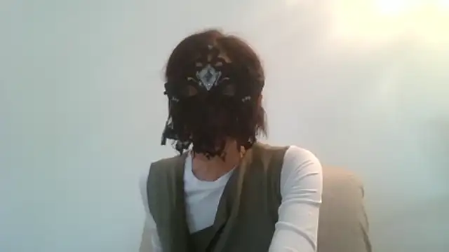 HelenTiAscolta online show from 05-07-26, 01:16