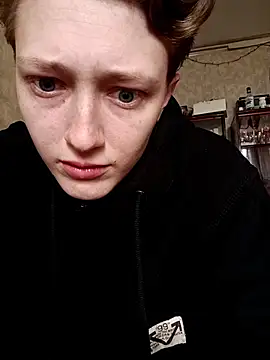  LindaMiller  online show from 05-12-26, 09:06