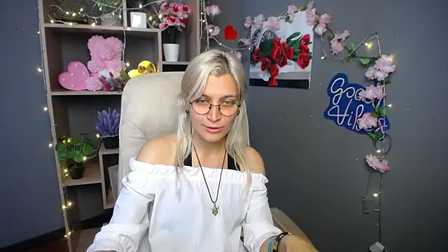 Snapshot of RubyDaviss chatting on 05-29-26, 06:11 RubyDaviss online show from 05-29-26, 06:11