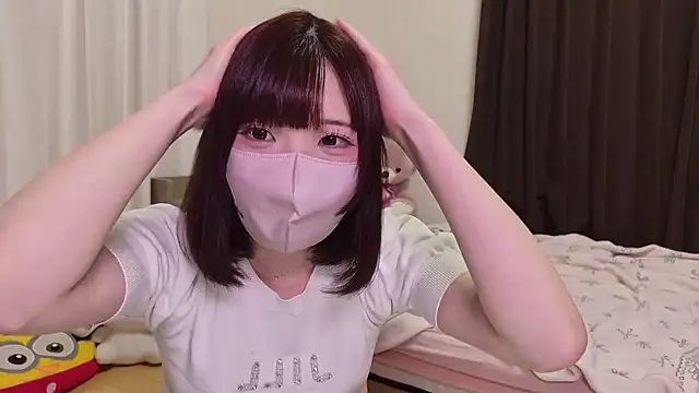 Snapshot of hiyo0001 chatting on 05-07-26, 02:11 hiyo0001 online show from 05-07-26, 02:11