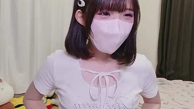 Snapshot of hiyo0001 chatting on 05-11-26, 02:56 hiyo0001 online show from 05-11-26, 02:56