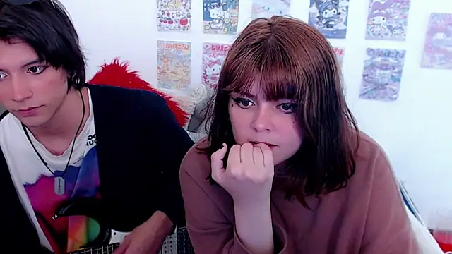 Snapshot of raven_n_matt chatting on 06-20-26, 03:09 raven n matt online show from 06-20-26, 03:09