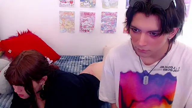 Snapshot of raven_n_matt chatting on 06-24-26, 07:35 raven n matt online show from 06-24-26, 07:35
