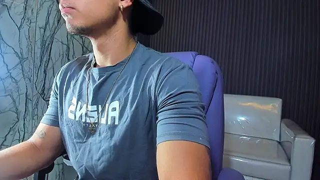 jbarto  online show from 05-12-26, 01:19