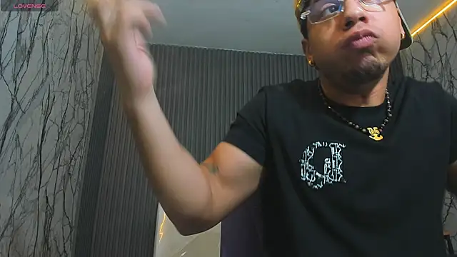 jbarto  online show from 05-17-26, 02:02