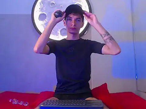 Yefersonyoss online show from 05-08-26, 08:25