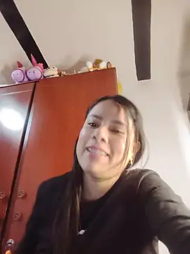 Snapshot of Nicol_Alvarez1 chatting on 06-11-26, 12:32 Nicol Alvarez1 online show from 06-11-26, 12:32
