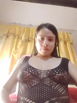 Snapshot of Nicol_Alvarez1 chatting on 06-17-26, 10:32 Nicol Alvarez1 online show from 06-17-26, 10:32