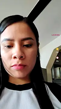 Snapshot of Nicol_Alvarez1 chatting on 07-06-26, 09:39 Nicol Alvarez1 online show from 07-06-26, 09:39