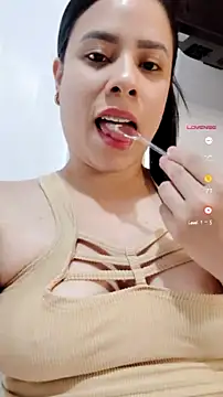 Snapshot of Nicol_Alvarez1 chatting on 07-28-26, 10:20 Nicol Alvarez1 online show from 07-28-26, 10:20