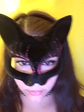 Conejita69n n online show from 05-13-26, 04:21