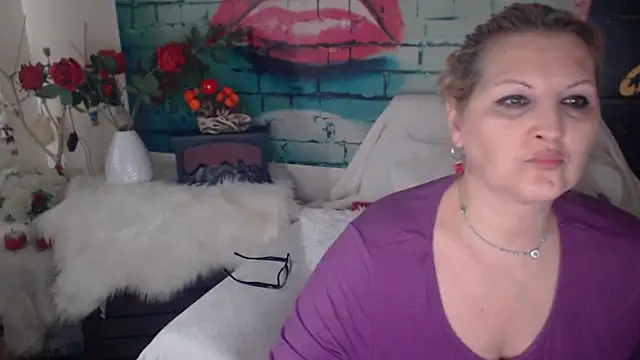 Divineblond online show from 03-11-25, 11:55