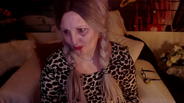 Divineblond online show from 03-13-25, 05:00