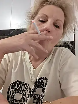 Divineblond online show from 03-16-26, 10:36