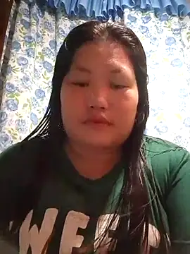Snapshot of sweet_pinay01 chatting on 06-20-26, 05:43 sweet pinay01 online show from 06-20-26, 05:43
