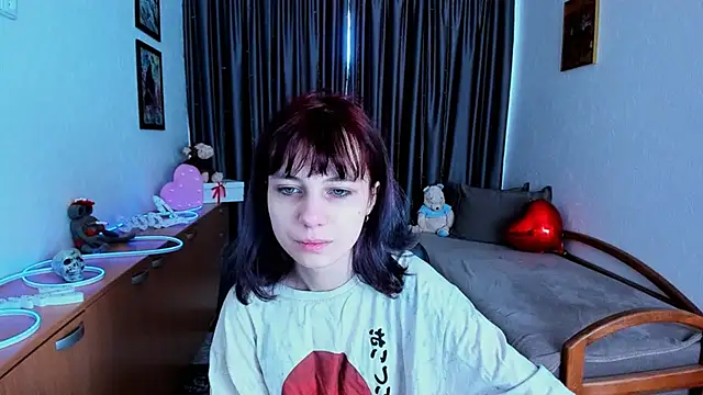 Snapshot of MiniLysii chatting on 05-28-26, 05:38 MiniLysii online show from 05-28-26, 05:38
