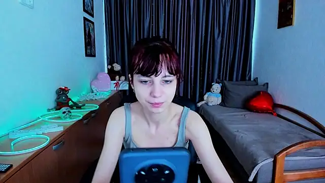 Snapshot of MiniLysii chatting on 06-10-26, 05:50 MiniLysii online show from 06-10-26, 05:50
