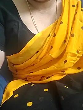 Call Honey online show from 05-18-26, 04:13