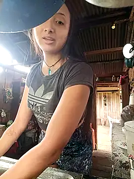 Soffia-zapata online show from 05-13-26, 03:31