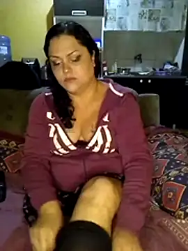 Snapshot of Darklilithrose1_ chatting on 05-12-26, 05:21 Darklilithrose1 online show from 05-12-26, 05:21