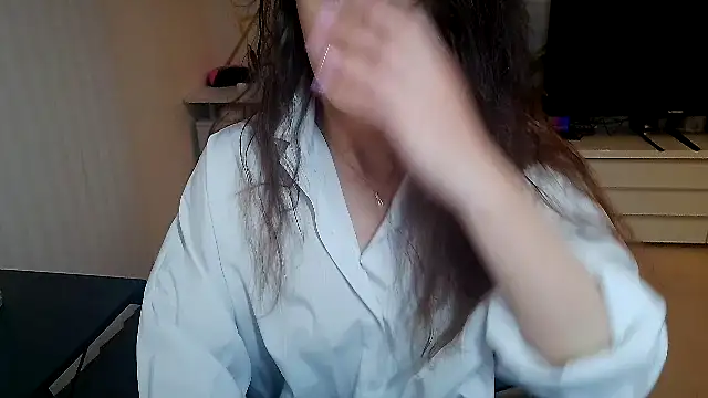 khalessi13 online show from 05-04-26, 09:33
