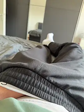 kuki513 online show from 04-23-26, 12:51