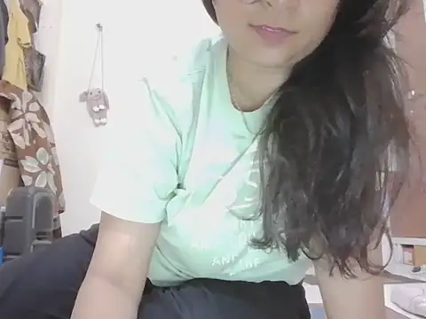 Aayaat   online show from 06-16-26, 05:37