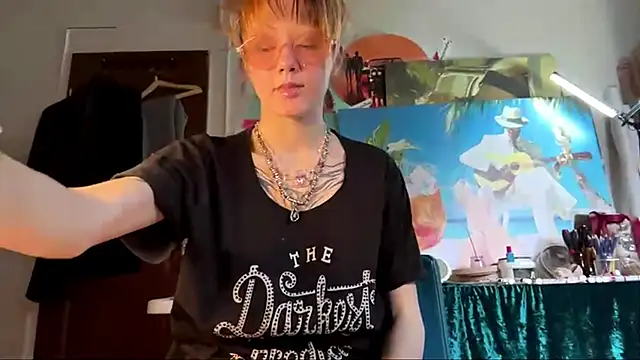 sarawhisperr online show from 05-02-26, 12:10