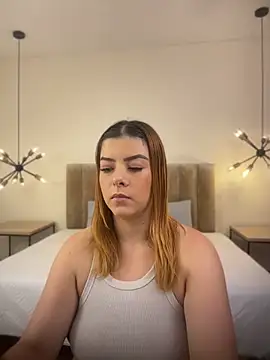 SweettVal  online show from 06-16-26, 03:47