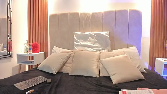  Lulu sweet01 online show from 05-05-26, 08:28