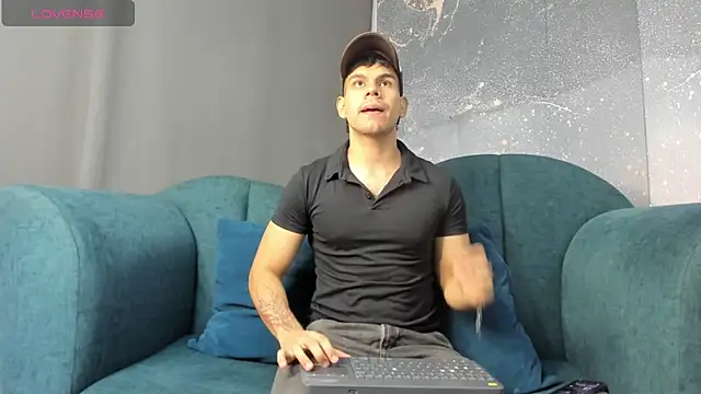 Snapshot of Derek_Voss chatting on 06-09-26, 12:06 Derek Voss online show from 06-09-26, 12:06