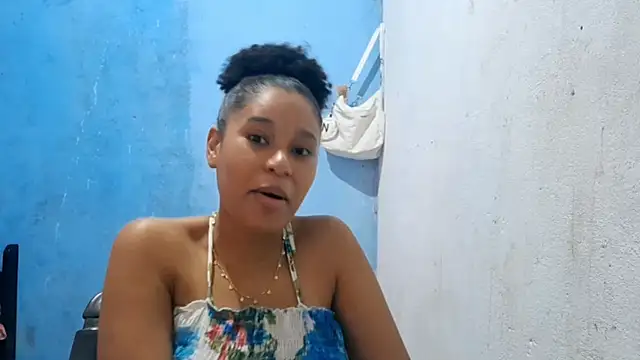 thamiresmiranda online show from 04-28-26, 01:49