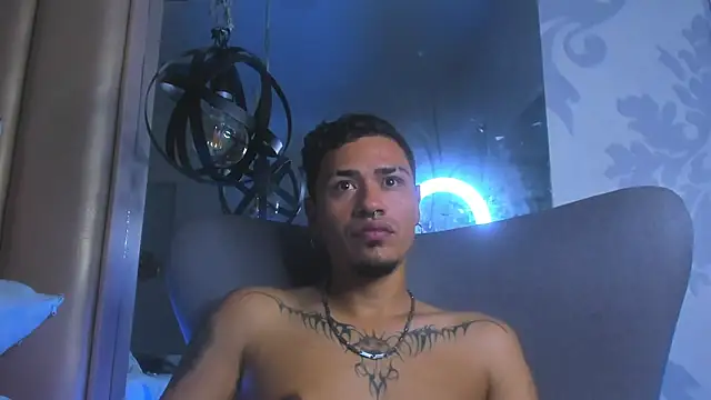 AlexandriuWolf online show from 05-19-26, 03:02