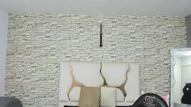 Snapshot of Yenn_tay chatting on 06-26-26, 11:58 Yenn tay online show from 06-26-26, 11:58