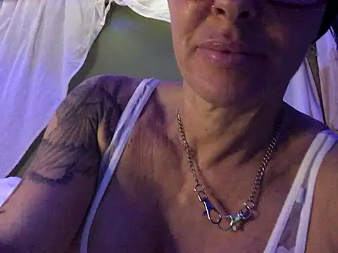 claraxloveuse online show from 05-08-26, 12:21