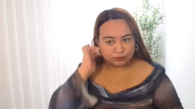 Snapshot of Czarinna chatting on 05-27-26, 08:06 Czarinna online show from 05-27-26, 08:06