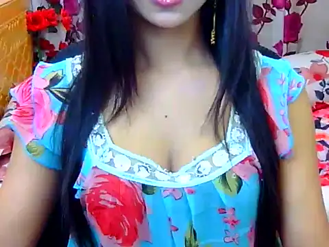 Snapshot of Alina_Nur chatting on 06-29-26, 02:51 Alina Nur online show from 06-29-26, 02:51