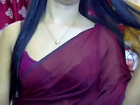 Snapshot of Alina_Nur chatting on 07-18-26, 03:27 Alina Nur online show from 07-18-26, 03:27
