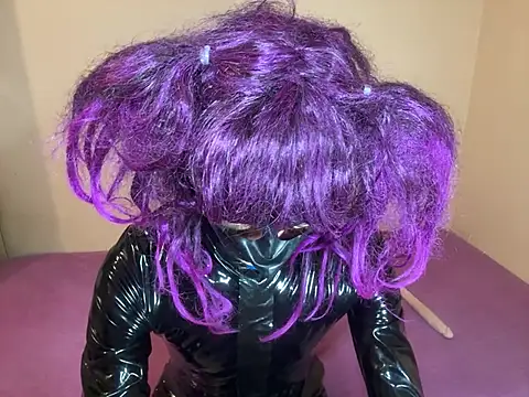 crazytranny online show from 03-12-25, 07:06