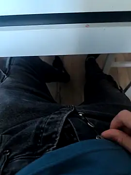 liseks22 online show from 04-24-26, 04:42