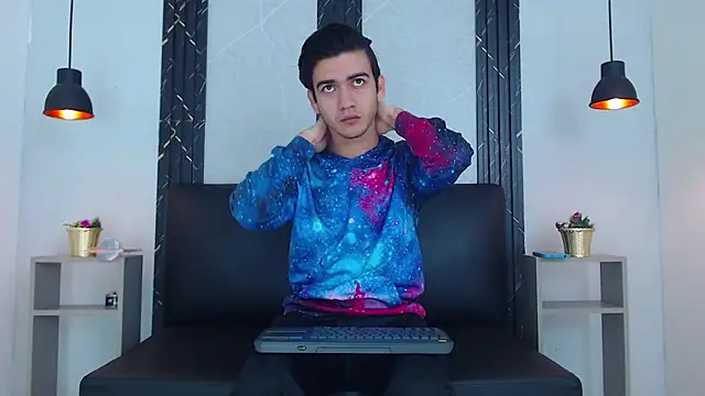 Snapshot of Feiccer_Castquer chatting on 05-04-26, 11:17 Feiccer Castquer online show from 05-04-26, 11:17