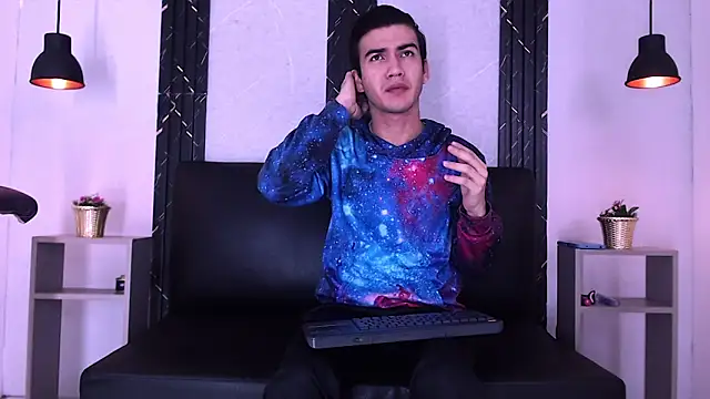 Snapshot of Feiccer_Castquer chatting on 05-06-26, 11:26 Feiccer Castquer online show from 05-06-26, 11:26