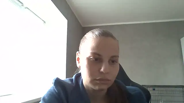 Snapshot of _Linsyy_ee_ chatting on 05-01-26, 01:48 Linsyy ee online show from 05-01-26, 01:48