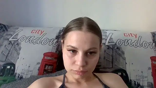 Snapshot of _Linsyy_ee_ chatting on 05-16-26, 01:54 Linsyy ee online show from 05-16-26, 01:54