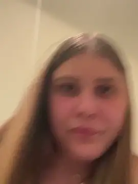 Pusziemily online show from 04-24-26, 07:49