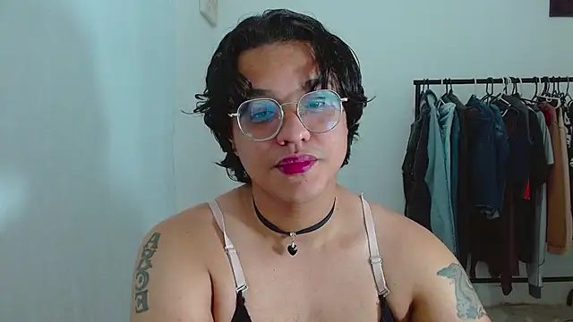 Diane exotic online show from 05-24-26, 10:37