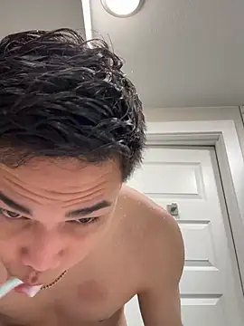 boysweet25 online show from 04-26-26, 06:11