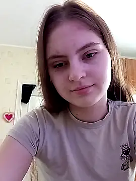 Snapshot of Miss-Venom chatting on 05-17-26, 11:50 Miss-Venom online show from 05-17-26, 11:50