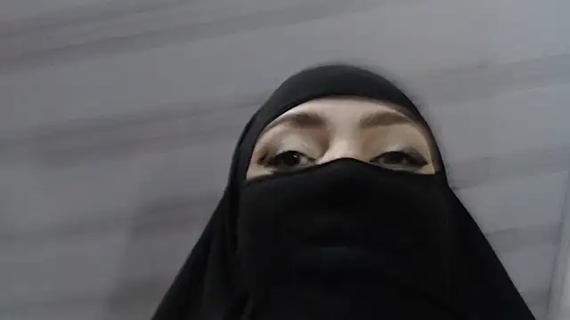 nadia  abaud online show from 06-06-26, 05:56